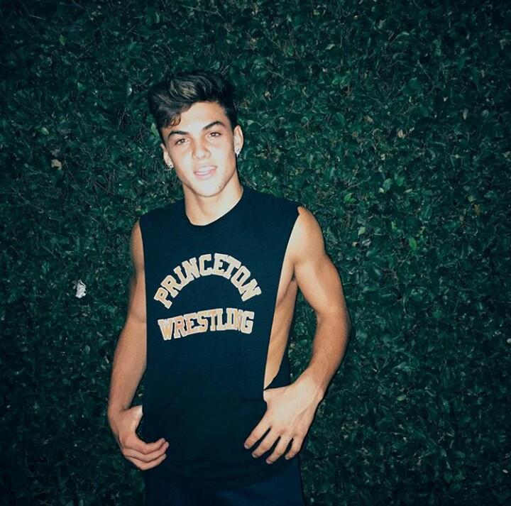 When u tryna be hot &amp; shit so u can be everybodys #mcm