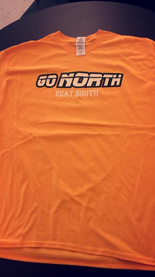 JaredJordan12's tweet photo. Everyone come to the north store get your North T shirt for the North/South football game!! $15! #DropTheHammer http://t.co/tnEU7Ez1Bp