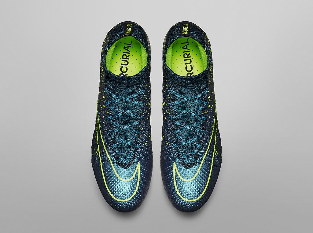 nikefootball's tweet photo. Electrify the opposition. 

The new Electro Flare Pack, available Sept. 26th, only in the App: http://t.co/qKVc7Dzpw6 http://t.co/wi5mL3La2w