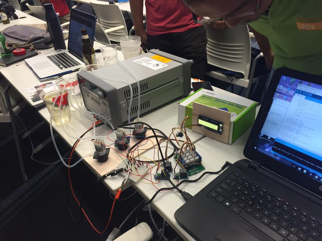 TenayaHurst's tweet image. @hacksterio @Microsoft #HardwareWeekend #Arduweenie Beyond impressed by the D.C. #hackers C you soon @USAScienceFest