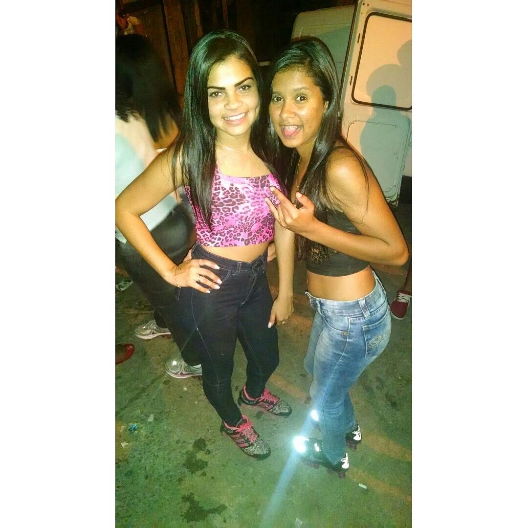 _suzanneoliveir's tweet photo. Parcerinha 😋❤ http://t.co/7BXHhjb8tr