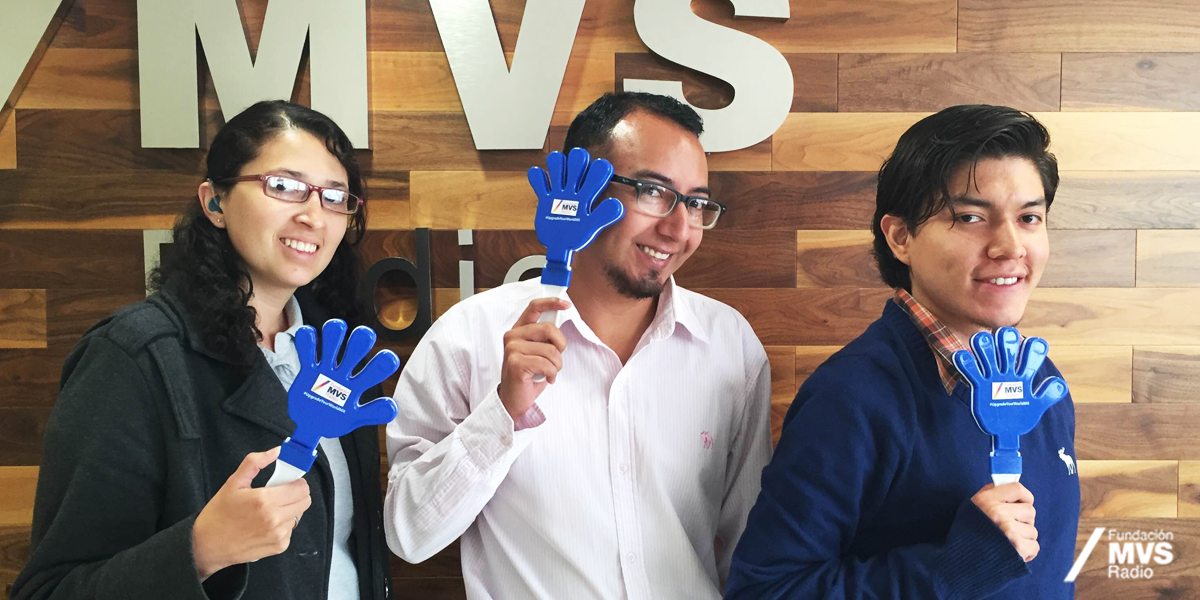 FundMVSRadio's tweet photo. Con tu RT  podremos ayudar a muchas más personas con discapacidad auditiva #VotoPor @FundMVSRadio #UpgradeYourWorldMX http://t.co/9GlSU7l2cN