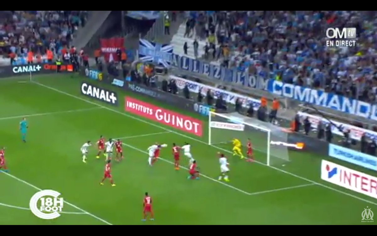 OM_Officiel's tweet photo. C. Pignol " La révolte Marseillaise a été incarnée avec @Karim_Rekik_44, qui délivre l'équipe complète " #18hCfoot http://t.co/oE1iredJUy