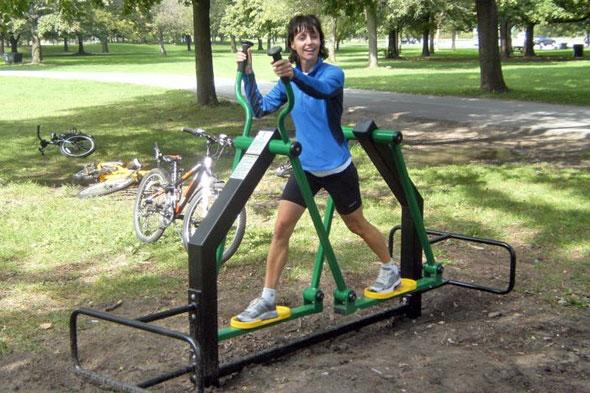 “If you hate going to the gym, many Toronto green spaces offer free alternatives” bit.ly/1L0G6zb via <a href="/blogTO/">blogTO</a>