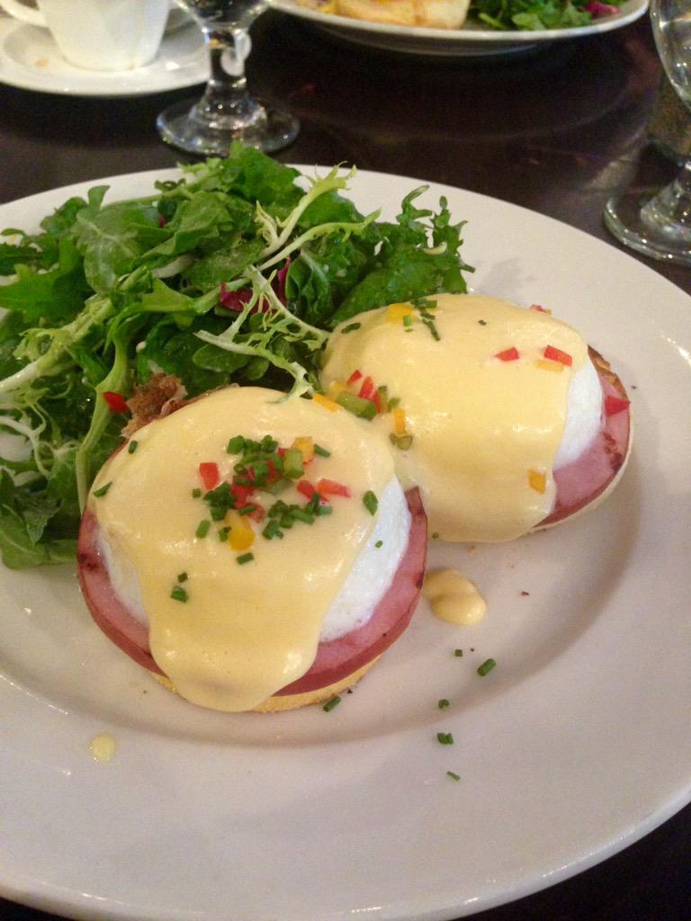 mrock96's tweet photo. Sarabeth's before flying home. @AriannaDantone #letsjustnot :( http://t.co/isJxkzfuSt