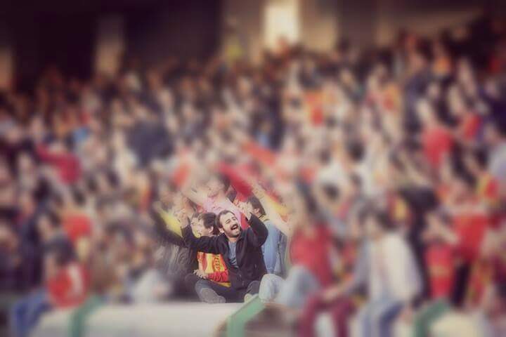 İşid'e karşı verdiği mücadelede hayatını kaybeden Aziz yoldaş,gülüşün bize miras kaldı.Seni unutmayacağız.
#AzizGüler