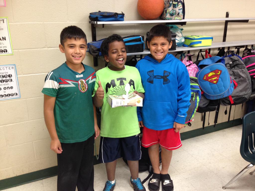 ThompsonTechies's tweet image. Official catapult trials happening today! #stem #focusproblem