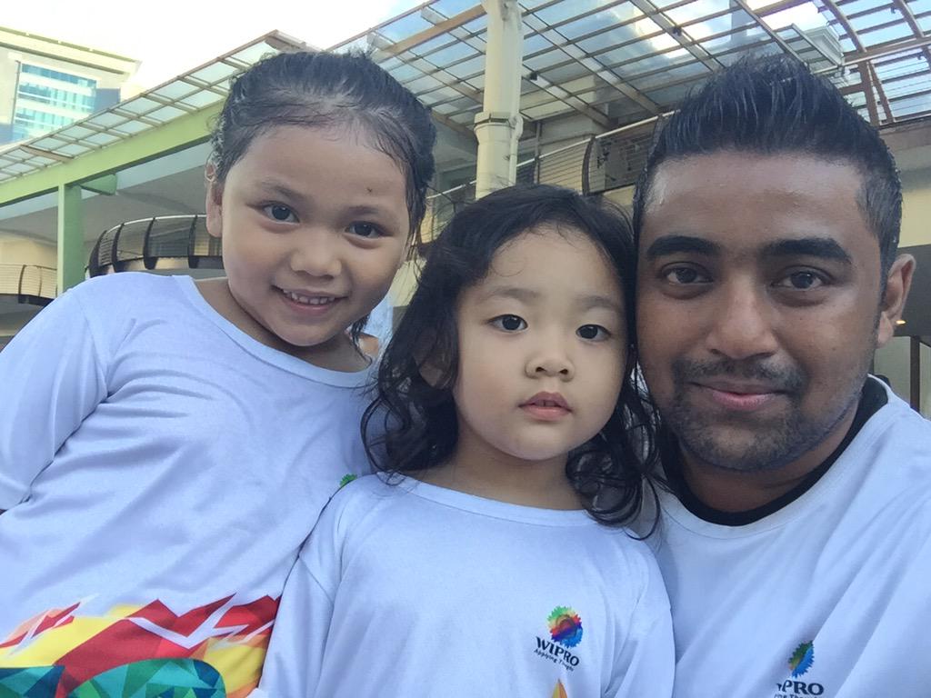 surojitdas's tweet photo. Most happening Sunday of the year ! #sow2015 #sowrun2015 @XperienceWipro @WiproBPS @Wipro http://t.co/CD25BZK9Ph