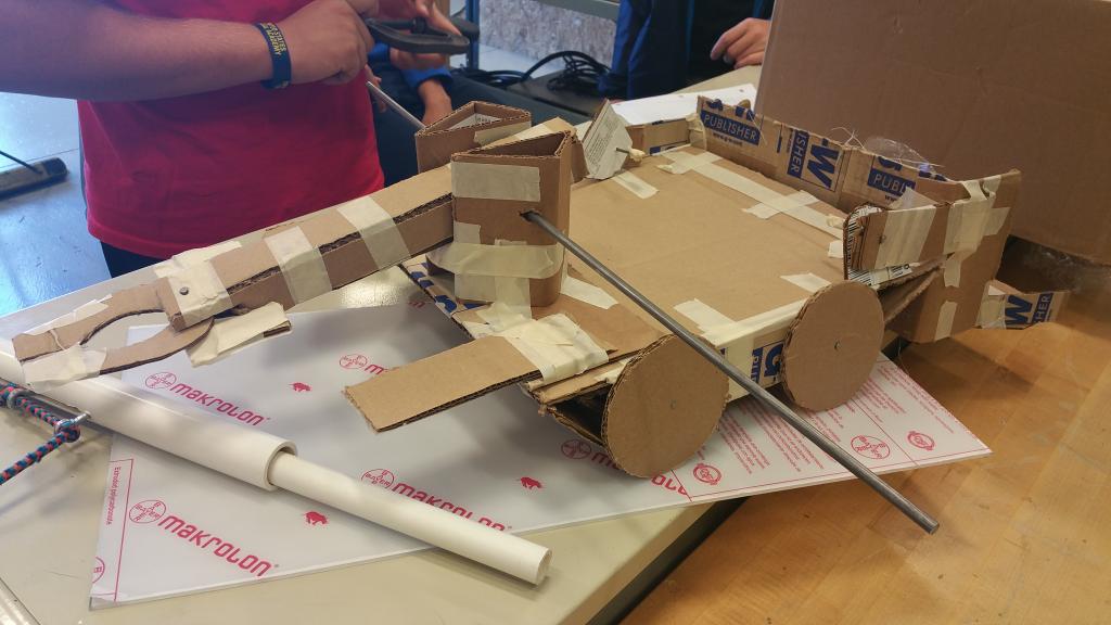 MillstreamBEST's tweet photo. Finished the scale model! #paydirt2015 @BESTRobotics http://t.co/vMXaWkUOs9