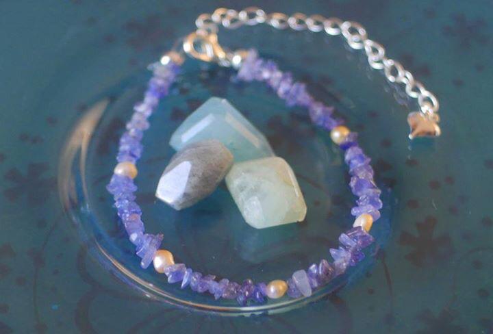 serpincjd's tweet photo. #tanzanite and #pearl #jewelleryset available on #etsy http://t.co/C1DfM206e0