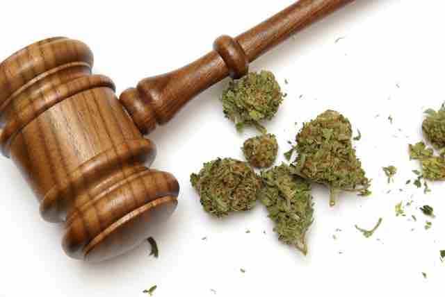 liskeylaw's tweet photo. How Much Marijuana is Legal to Possess in Pasadena, CA? #MarijuanaPossession
http://t.co/1fC03sZ5qW http://t.co/O1QftDXPzk