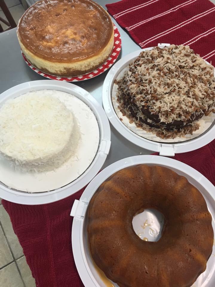 BatterUpHSV's tweet image. Freshly baked cheesecake slices, pumpkin bundt cake, chocolate peanut butter bundt cake &amp;amp; cupcakes today @ the store