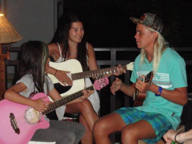 We're jammin' 👌🏼 Had an awesome jam last night with Tara Day and my sister Asia! 
#Jammin