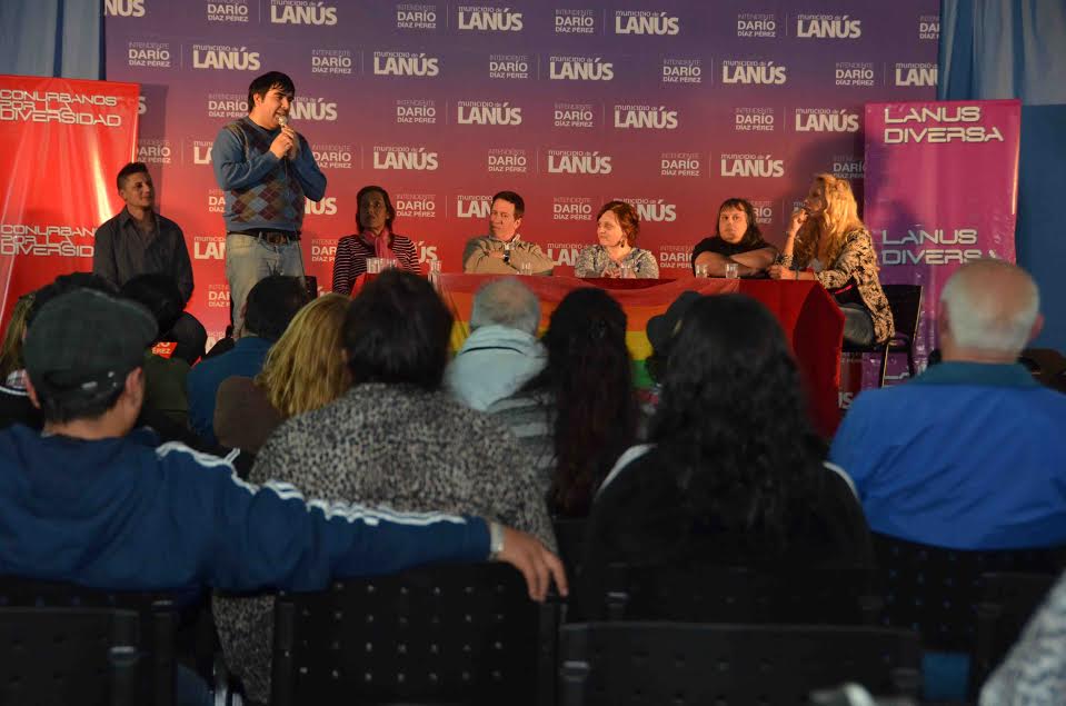 _DarioConduce's tweet photo. Se realizó el Festival por la Diversidad #LanúsDiversa 💜💙💚💛❤

+ info► https://t.co/VHBkK8DwKS http://t.co/RgGOLwimuj