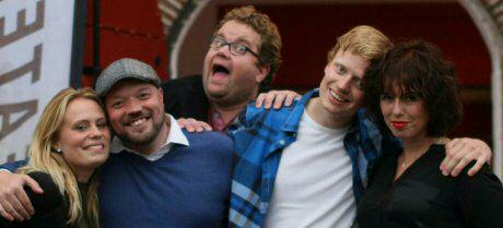 VLOERKNAL's tweet photo. Helft van de kaarten voor VLOERKNAL At The Movies op 9 oktober op @cinemaooster zijn al weg! http://t.co/g8PBkgJXHp http://t.co/8UOSUl73hq