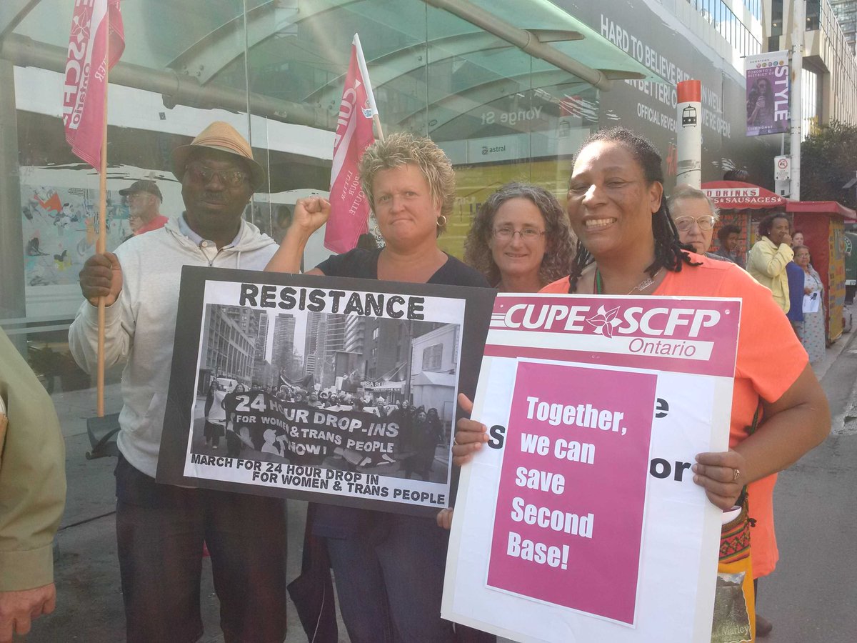 FeministBWF's tweet photo. Rallying with OCAP to #saveourshelters #savesecondbase #cupeON http://t.co/b2u2GM9F63