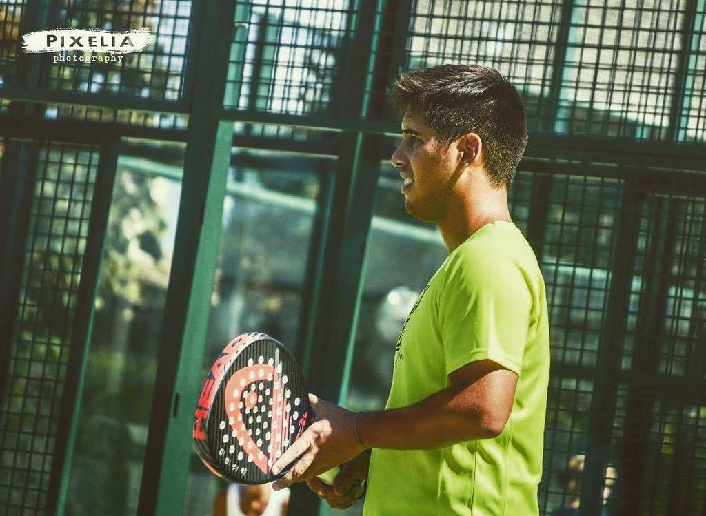 Padel_ig's tweet photo. 🎾🎾 #padeltime #padel #padaleamos #head #headpadelpro #palabela #findedepadel de @renzo_meneses http://t.co/XcfNaDfRHE