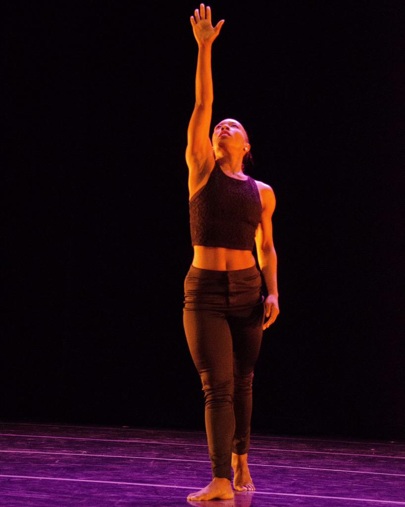 houdancecollect's tweet photo. @cdjdance takes the lead with Pro Modern Wed 9/23 10-11:30am at @DanceSource only $10, Join Us! Image Arthur Fink http://t.co/0Nxzj4dH7M