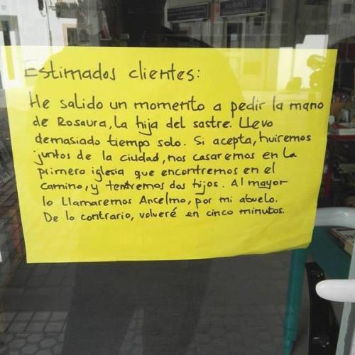 MundoGodinez's tweet photo. #GodínezInLove http://t.co/0Yq9qawgVo