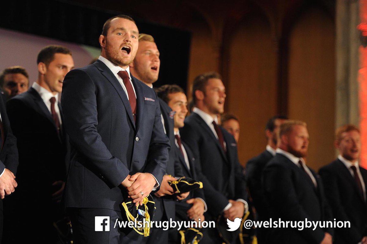 WelshRugbyUnion's tweet photo. Hope everyone enjoyed our very ‘special’ rendition of lawr ar lan y mor…. http://t.co/y6rmTHaohx