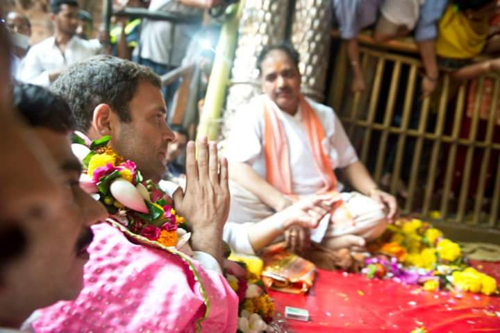 KumarNaveen_'s tweet photo. Retweeted Vinay Dokania #INC (@vinaydokania):

#RGinMathura http://t.co/H8dgZVZvtP http://t.co/KfiK1jNCoc