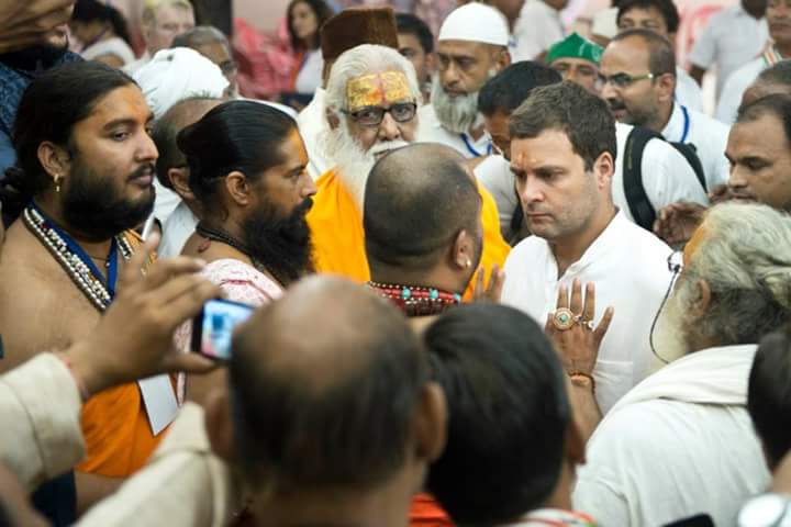 VinayDokania's tweet photo. #RGinMathura @OfficeOfRG @INCIndia @IYC http://t.co/zxzc0vjhNI