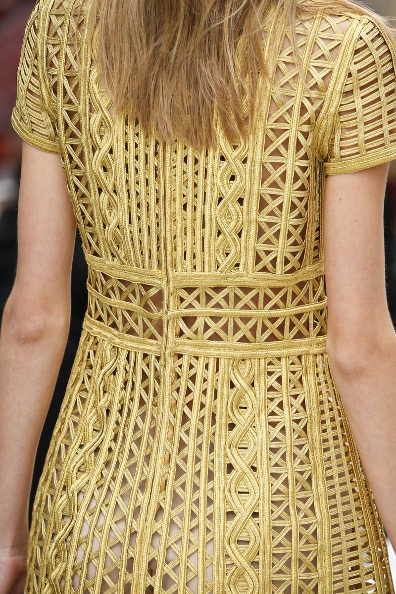 lesbranches_'s tweet photo. Amazing #carved dress in #Burberry #summer16 collection. @Burberry #FashionWeek http://t.co/xGDDCQji5h