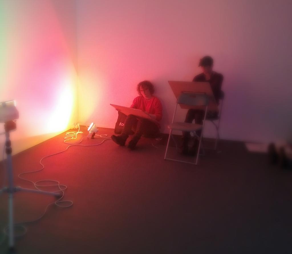GrundyBlackpool's tweet photo. Life drawing within #SensorySystems this eve @GrundyBlackpool @abingdonstudios #DrawingWorks http://t.co/PqafsIX7nA