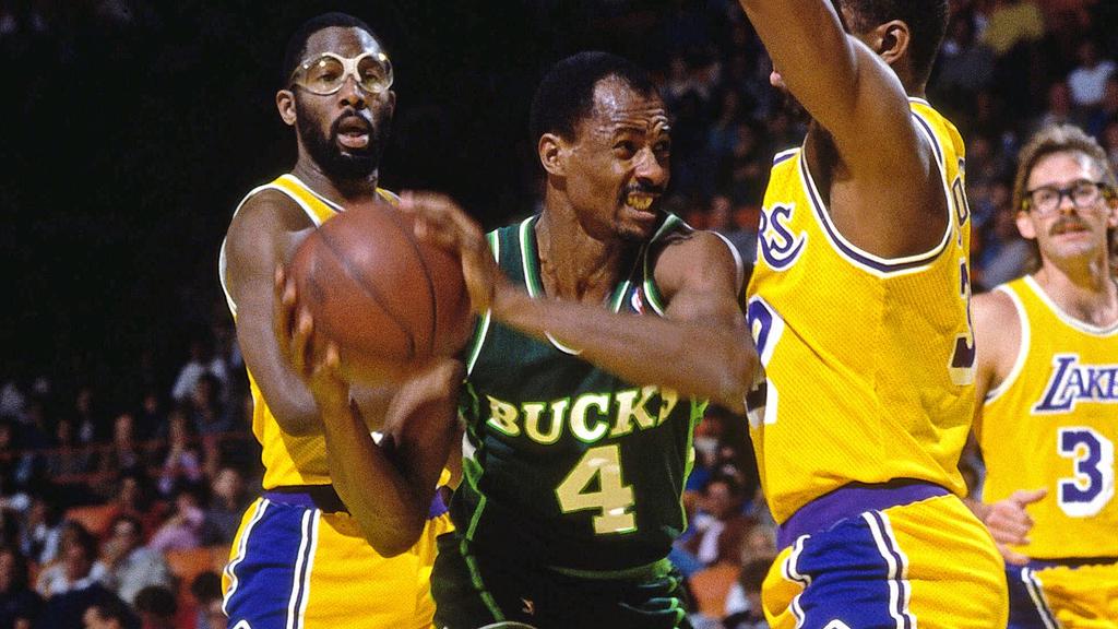  : Happy 58th Birthday to legend Sidney Moncrief 