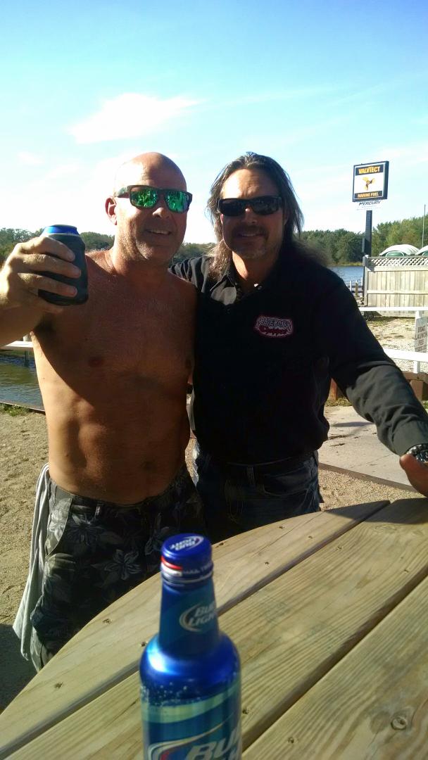 2BareBones's tweet photo. Great time with meeting new people at event with BareBones Chopper.#bareBones  #motorcyces. #chopper #harley davidson http://t.co/VvVsS1LNso