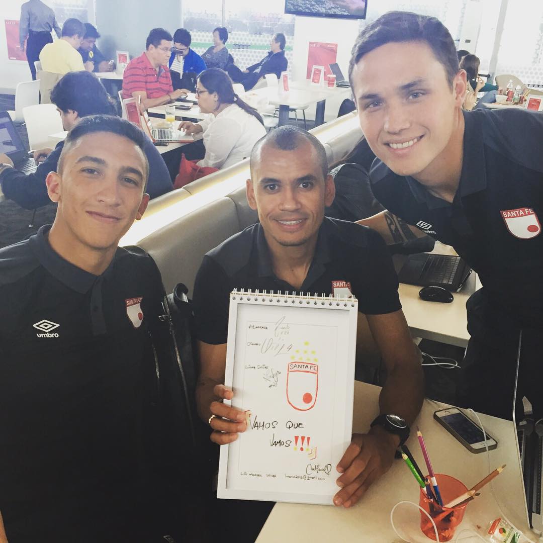 SantaFe's tweet photo. RT @sergiootalvaro: Vamos q vamos de la mano del Señor !! el artista #luisma20 !! https://t.co/dtRK7lP32W http://t.co/RQyV9GEXQd