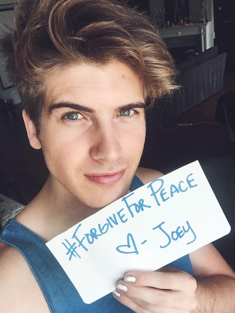JoeyGraceffa's tweet photo. Forgiveness isn't always easy, but it's the stronger choice. #ForgiveForPeace http://t.co/60HR4WV5UQ