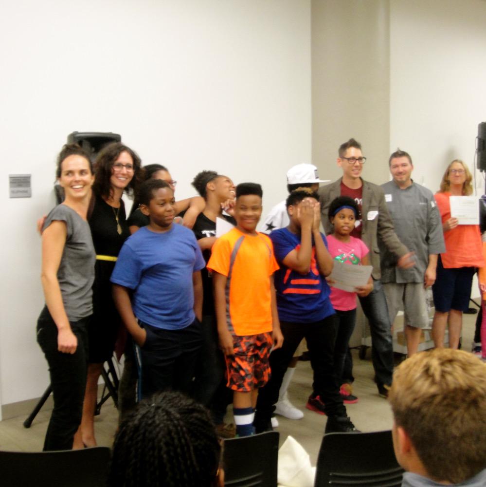 WakeRobinCLE's tweet photo. Congrats to Team Molly w Project Grow at Mary Bethune on 1st Place Overall Crowd Favorite! #wakerobin #freshtoberfest http://t.co/D4JOeXrP4b