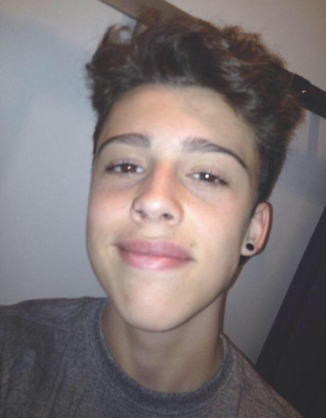 cubeship's tweet photo. Rt if you ship @tmhisaac and Isaac #isace http://t.co/xNF5tIBhMD