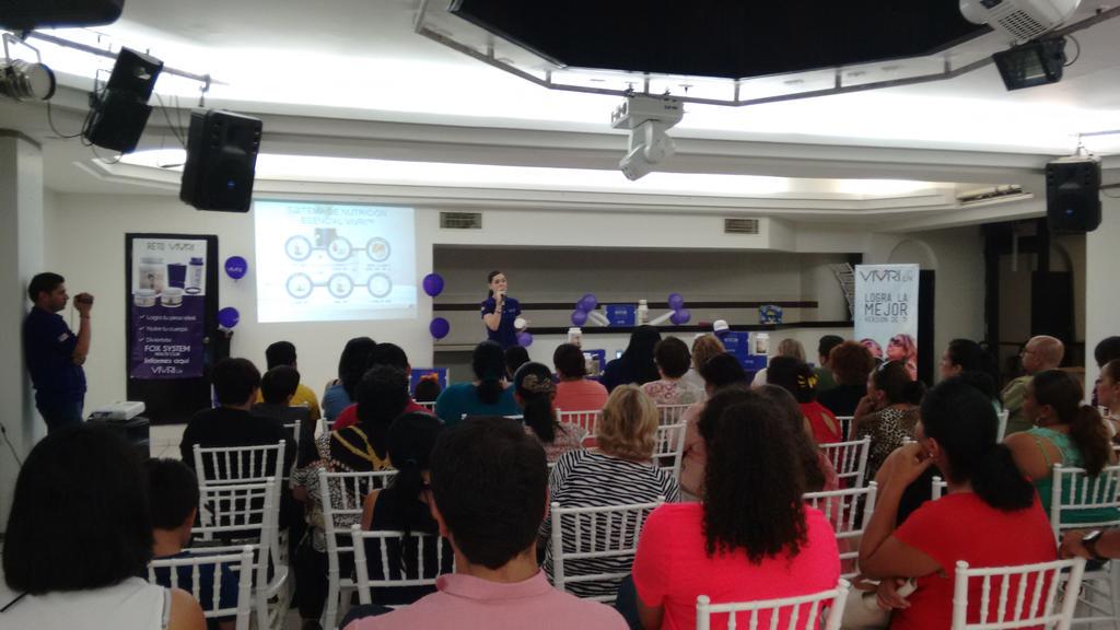 GermanNetworker's tweet image. Estamos iniciando #RetoVivri en #Tabasco  @lavalss explicando el reto