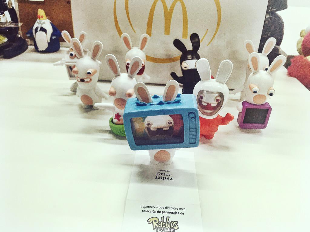 nosoyvintage's tweet photo. Gracias a mis amiwos de @McDonaldsMexico por el regalo de Rabbids. Los TKM. http://t.co/tpVPmyQQLM