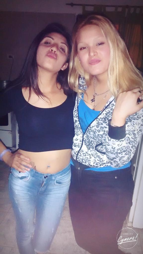 LuceroBrenn's tweet photo. #Previa #Sexto #Anoche #Estadaso ๐๐๐๐๐๐๐
@mikadolz @nachoponcee @saantidiiaaz @alee_ferrero @girellacristian http://t.co/QLRA9kHLjr