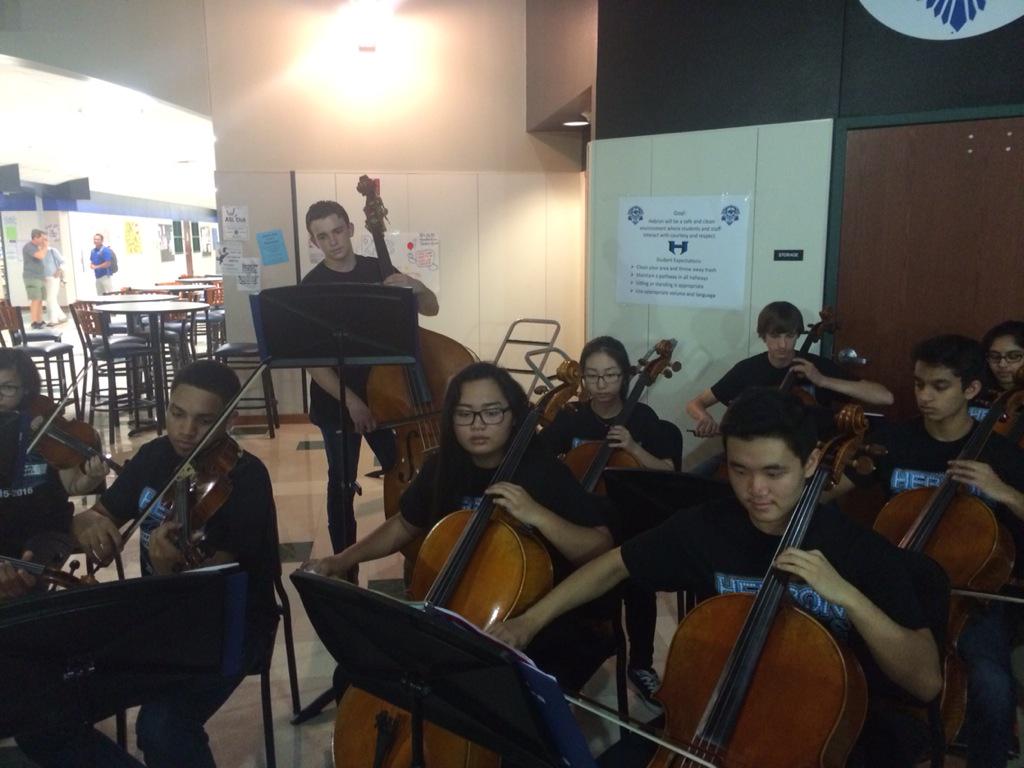 hebronorchestra's tweet photo. Orchestra rocking the house #TodayAtHHS #bringthestrings http://t.co/mJK0ZePtxF