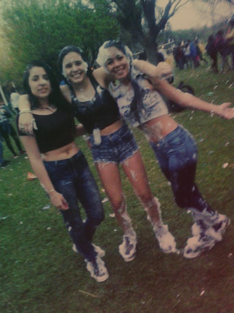 rooarce_99's tweet photo. #SpringFest #Primavera #Pauu #Miica #Me #Quererlass♡ http://t.co/4O5aK40qic