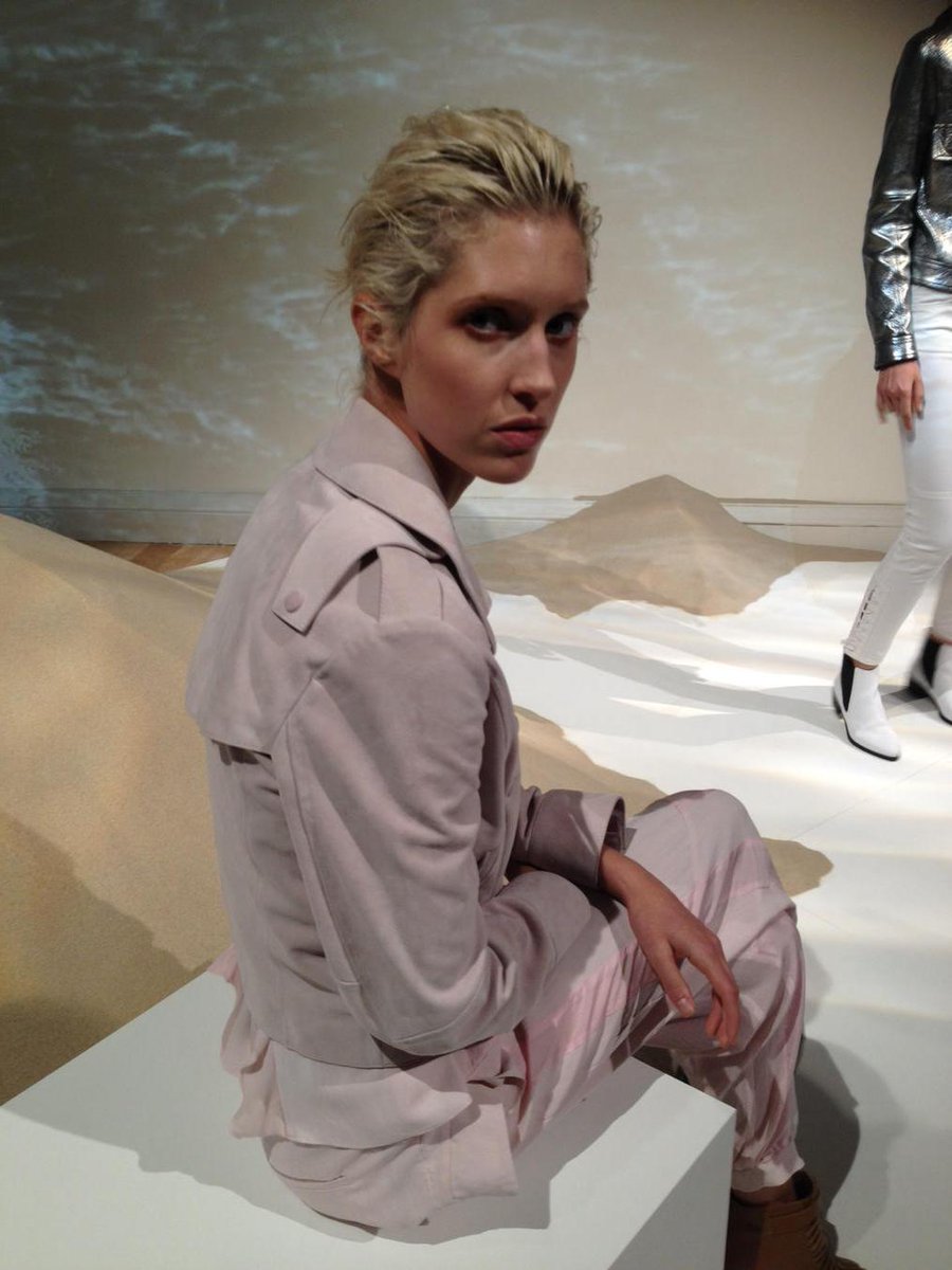 Crashing waves and sand dunes @ #Belstaff #SS16 #LFW