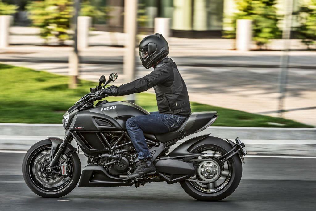 RedlinemotorcyclesUK tweet media