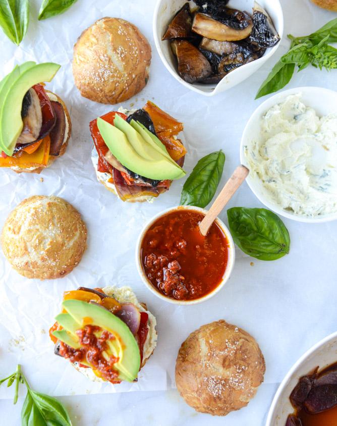 Buns_In_My_Oven's tweet photo. Yes! Grilled Veggie Sliders with Goat Cheese Spread &amp; Roasted Red Pepper via  @HowSweetBlog  http://t.co/Vyz6nMX1QL http://t.co/OKQTitzSwF