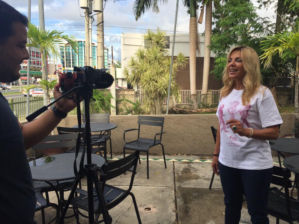 coffeemindspr's tweet photo. ¡Amamos crear contenido!❤️ Nuestra querida Dagmar para @komenpr.   #raceforthecurepr #coffeeminds #backstage http://t.co/xd2FvKYHqI