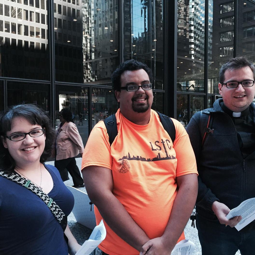 goodlawchi's tweet photo. @analysetriolo @PalestineToday Lutheran seminarians pray vigil for peace / #thiswallwillfall @UMKairosResp http://t.co/3Ap0XWoNXV