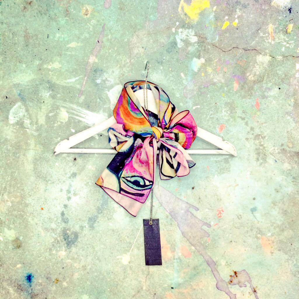 meruarts's tweet photo. Art on scarf.Painting itself is in private collcetion #amsterdam ... #meruartstudio #meruart™ #scarf #print http://t.co/NH4WPhD7RE