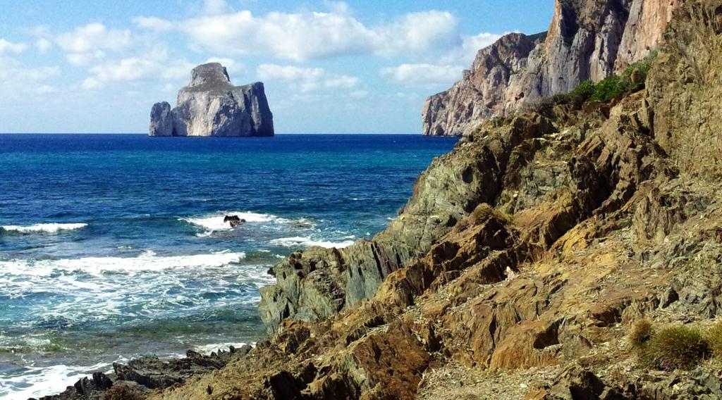 Lungo la Ss126 Sud-Occidentale sarda. Da Capo Pecora al Pan di Zucchero. Un altro modo di vivere la #Sardegna.