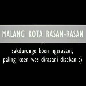 Selamat pagi ! tetap semangat ! Dunia tak sekejam api neraka tapi dunia bergejolak hati membara... Gk perlu Di lawan