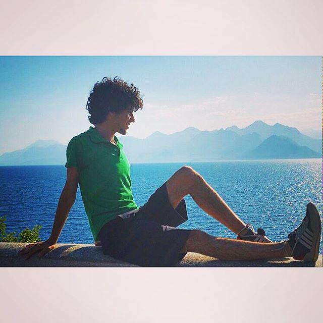 buncuadam's tweet photo. Göksu Gündoğdu http://t.co/2DdzMGtouV