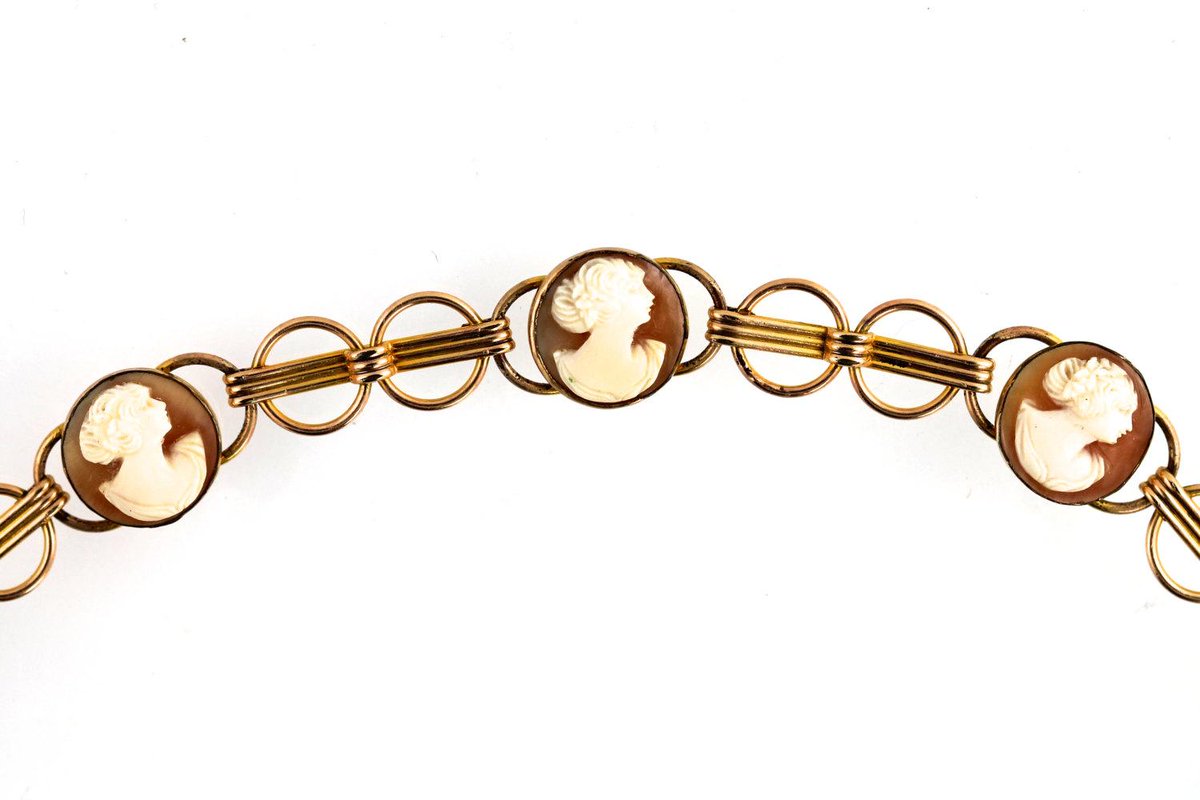 yourgreatfinds's tweet image. Bracelets On Sale Vintage Gold Filled Shell Cameo Bracelet etsy.me/1LBkl3n #yourgreatfinds #Killercool