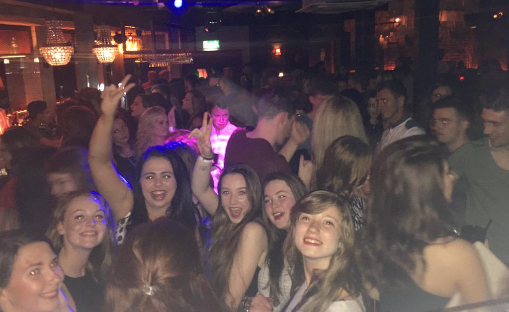 GavinAnnon's tweet image. #freshers2015 we salute you! @VillaBelfast @ROSCOEni @JamesHYPE @love_belfast 👌🏼